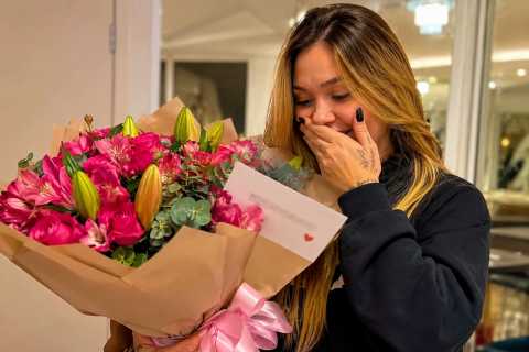 Virginia Fonseca recebe flores misteriosas e movimenta a internet; fãs especulam novo romance